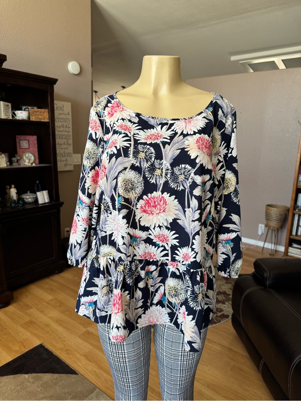 Lauren Conrad black floral elbow sleeves peplum blouse-size XL